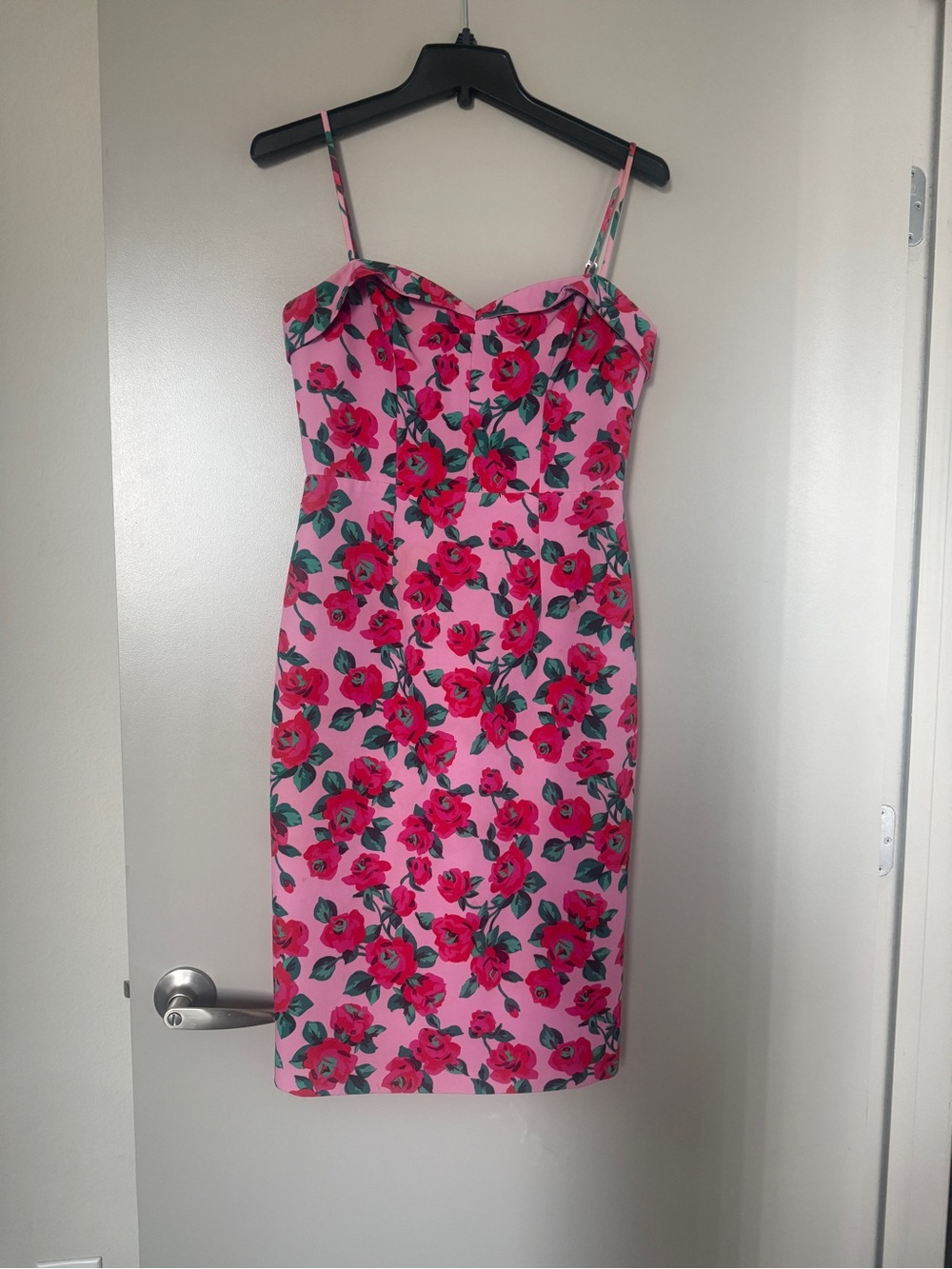 Black Halo Pink Floral Sheath Dress with Roses